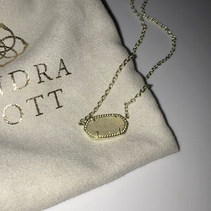Kendra Scott Necklace